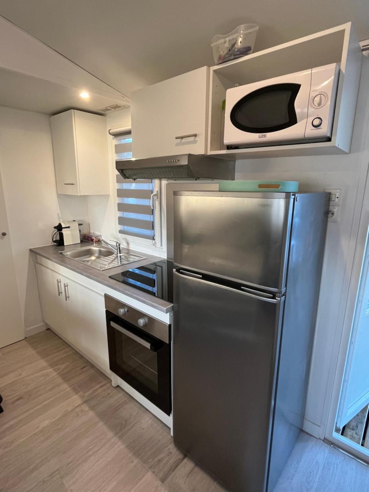 רוקברון-סור-ארז'נס Mobil-Home Camping Oasis מראה חיצוני תמונה