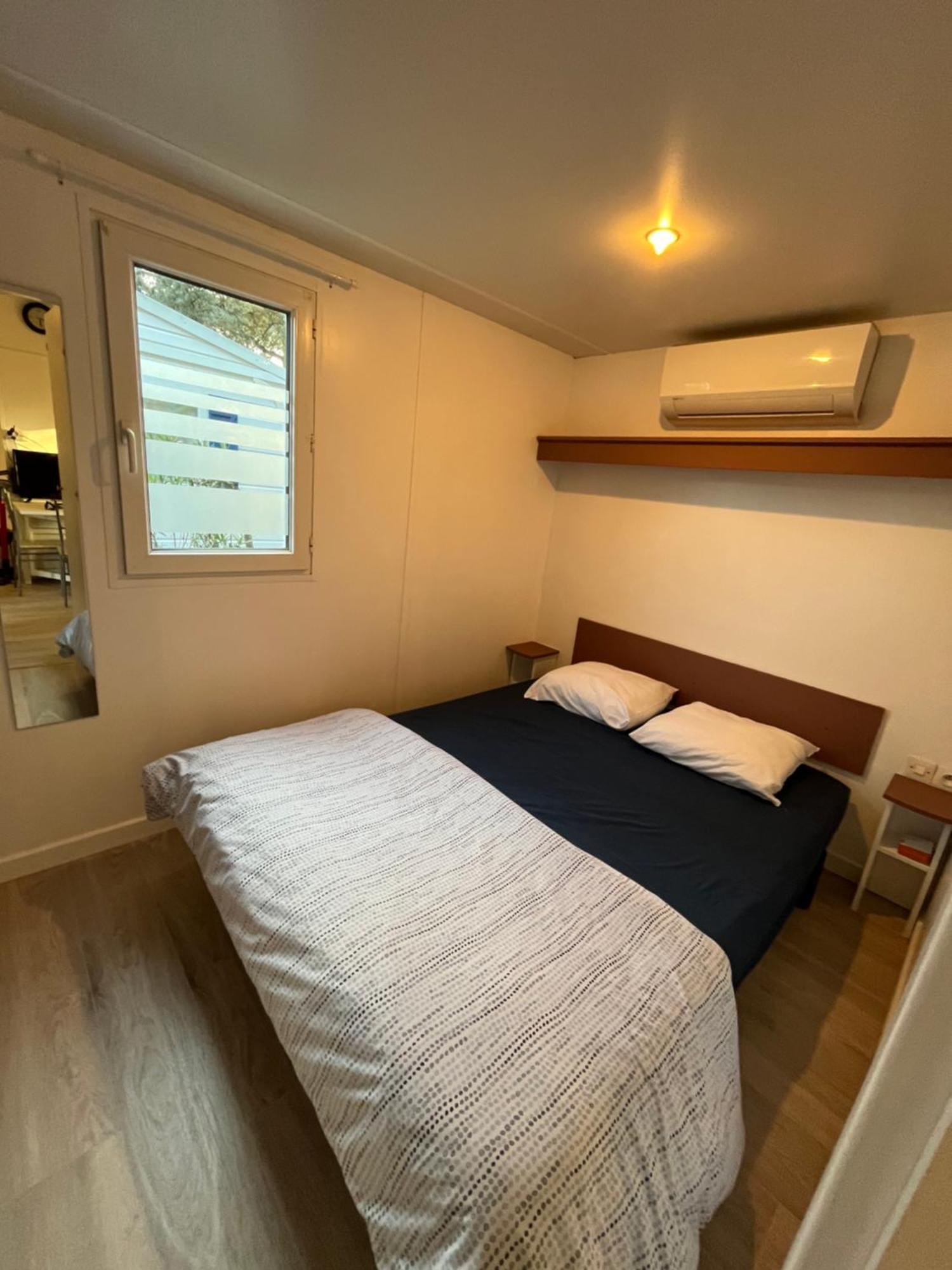 רוקברון-סור-ארז'נס Mobil-Home Camping Oasis מראה חיצוני תמונה